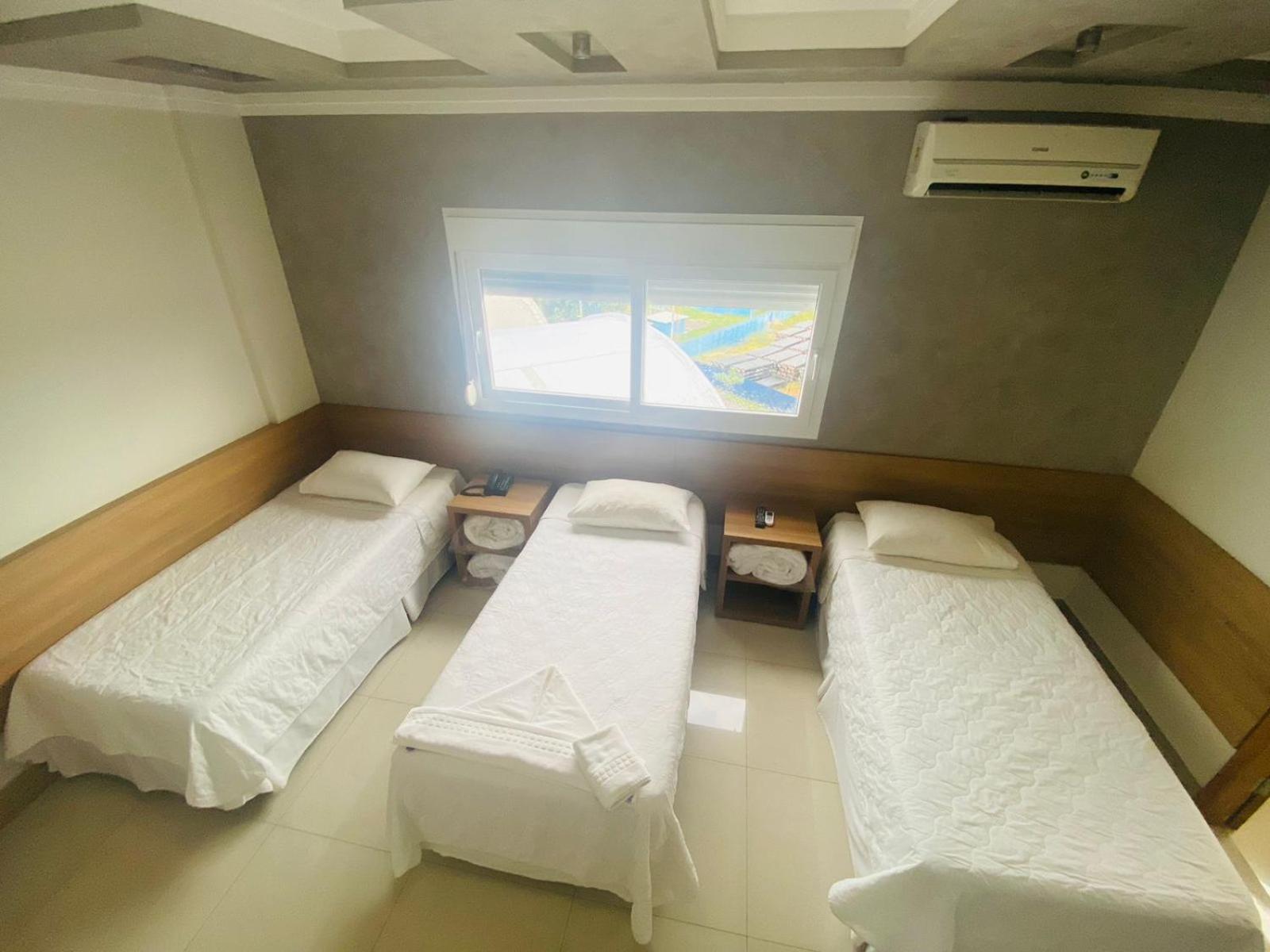 Shelton Palace Hotel Paranavai Bagian luar foto