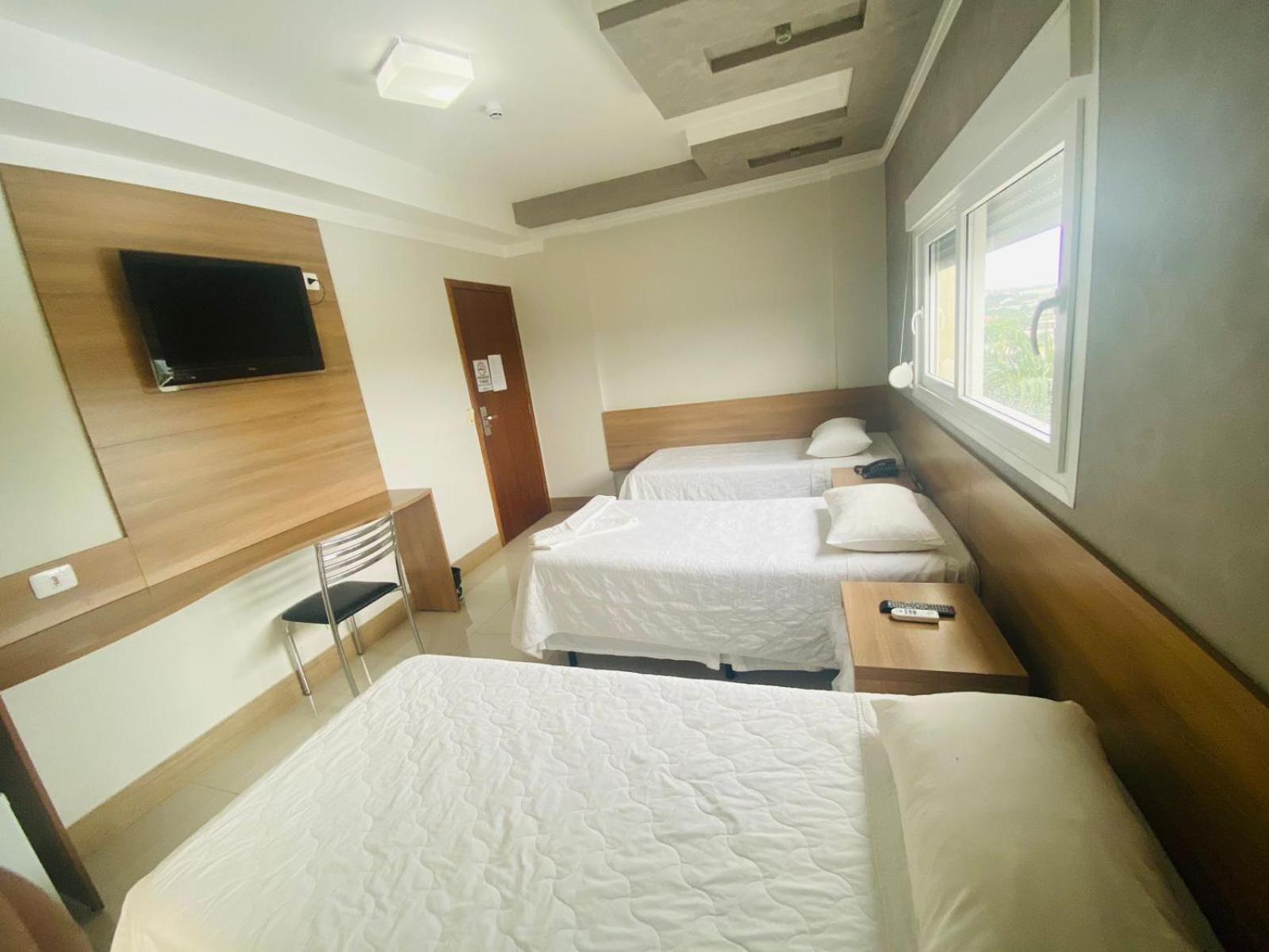 Shelton Palace Hotel Paranavai Bagian luar foto