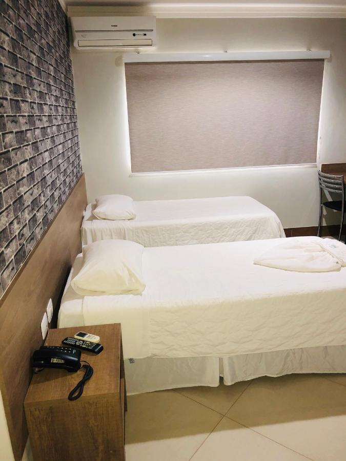 Shelton Palace Hotel Paranavai Bagian luar foto